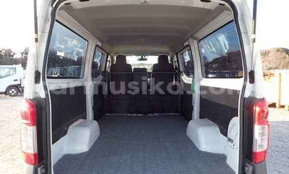 Tenga Tsaru Nissan Nv350 Chena Mota in Harare in Harare Tenga Tsaru Nissan Nv350 Chena Mota in Harare in Harare