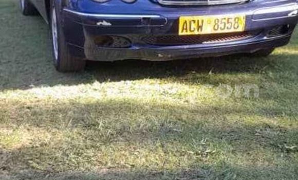 Tenga Tsaru Mercedes-Benz C-Classe Bhuruu Mota in Harare in Harare Tenga Tsaru Mercedes-Benz C-Classe Bhuruu Mota in Harare in Harare