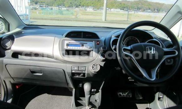 Buy Used Honda Fit Silver Car in Beitbridge in Matabeleland South Buy Used Honda Fit Silver Car in Beitbridge in Matabeleland South