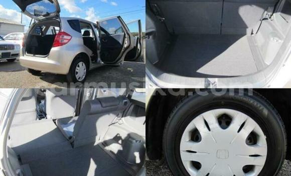 Buy Used Honda Fit Silver Car in Beitbridge in Matabeleland South Buy Used Honda Fit Silver Car in Beitbridge in Matabeleland South