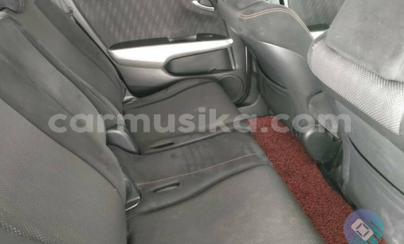 Acheter Occasion Voiture Honda Stream Blanc à Beitbridge, Matabeleland South Acheter Occasion Voiture Honda Stream Blanc à Beitbridge, Matabeleland South