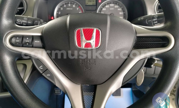 Acheter Occasion Voiture Honda Stream Blanc à Beitbridge, Matabeleland South Acheter Occasion Voiture Honda Stream Blanc à Beitbridge, Matabeleland South