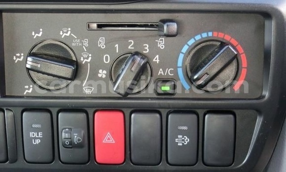 Nunua Ilio tumika Toyota Dyna Nyeupe Lori ndani ya Beitbridge nchini Matabeleland Kusini Nunua Ilio tumika Toyota Dyna Nyeupe Lori ndani ya Beitbridge nchini Matabeleland Kusini