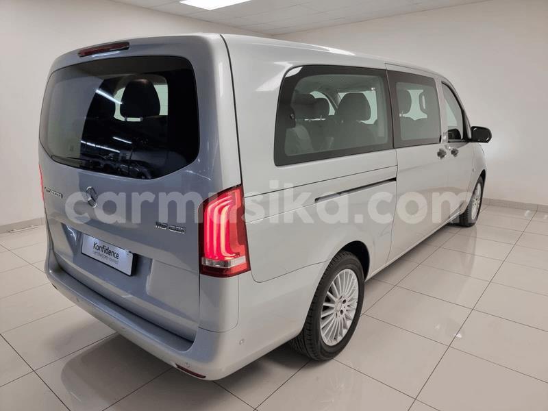 Big with watermark mercedes benz viano matabeleland south beitbridge 29124