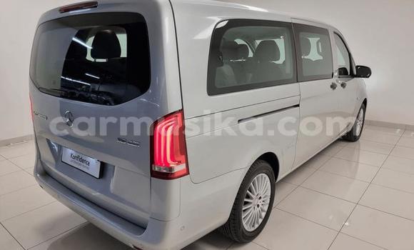 Nunua Ilio tumika Mercedes‒Benz Viano Fedha Gari ndani ya Beitbridge nchini Matabeleland Kusini Nunua Ilio tumika Mercedes‒Benz Viano Fedha Gari ndani ya Beitbridge nchini Matabeleland Kusini