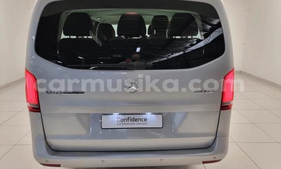 Nunua Ilio tumika Mercedes‒Benz Viano Fedha Gari ndani ya Beitbridge nchini Matabeleland Kusini Nunua Ilio tumika Mercedes‒Benz Viano Fedha Gari ndani ya Beitbridge nchini Matabeleland Kusini