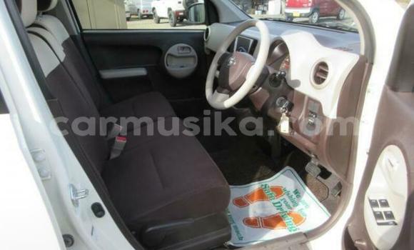 Nunua Ilio tumika Toyota Passo Nyeupe Gari ndani ya Beitbridge nchini Matabeleland Kusini Nunua Ilio tumika Toyota Passo Nyeupe Gari ndani ya Beitbridge nchini Matabeleland Kusini