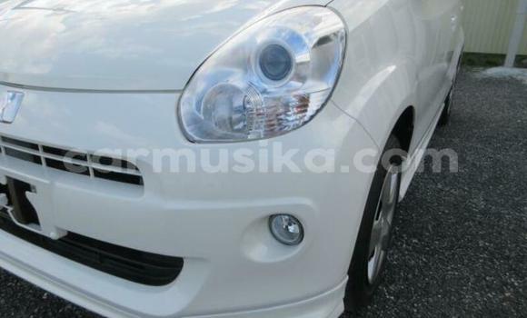 Nunua Ilio tumika Toyota Passo Nyeupe Gari ndani ya Beitbridge nchini Matabeleland Kusini Nunua Ilio tumika Toyota Passo Nyeupe Gari ndani ya Beitbridge nchini Matabeleland Kusini