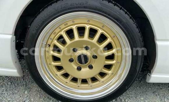 Buy Used Toyota Hiace White Car in Beitbridge in Matabeleland South Buy Used Toyota Hiace White Car in Beitbridge in Matabeleland South