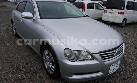 Buy Used Toyota Mark X Silver Car in Beitbridge in Matabeleland South