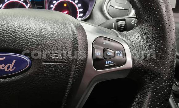 Nunua Ilio tumika Ford Fiesta ST Nyeupe Gari ndani ya Beitbridge nchini Matabeleland Kusini Nunua Ilio tumika Ford Fiesta ST Nyeupe Gari ndani ya Beitbridge nchini Matabeleland Kusini