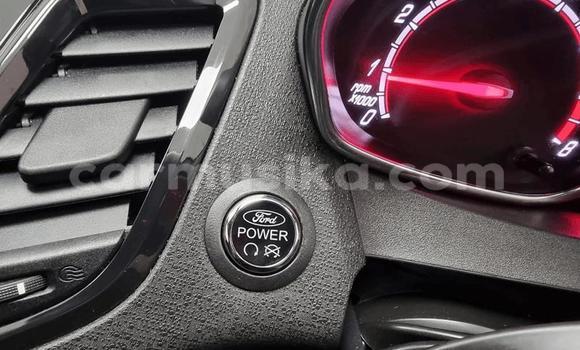 Nunua Ilio tumika Ford Fiesta ST Nyeupe Gari ndani ya Beitbridge nchini Matabeleland Kusini Nunua Ilio tumika Ford Fiesta ST Nyeupe Gari ndani ya Beitbridge nchini Matabeleland Kusini