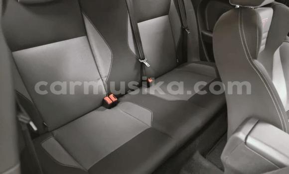 Nunua Ilio tumika Ford Fiesta ST Nyeupe Gari ndani ya Beitbridge nchini Matabeleland Kusini Nunua Ilio tumika Ford Fiesta ST Nyeupe Gari ndani ya Beitbridge nchini Matabeleland Kusini