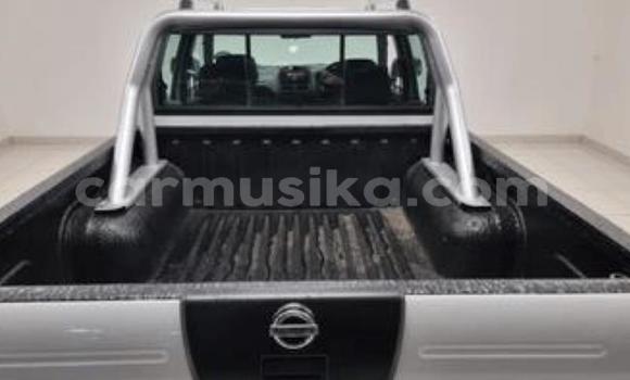 Nunua Ilio tumika Nissan Hardbody Nyeupe Gari ndani ya Beitbridge nchini Matabeleland Kusini Nunua Ilio tumika Nissan Hardbody Nyeupe Gari ndani ya Beitbridge nchini Matabeleland Kusini