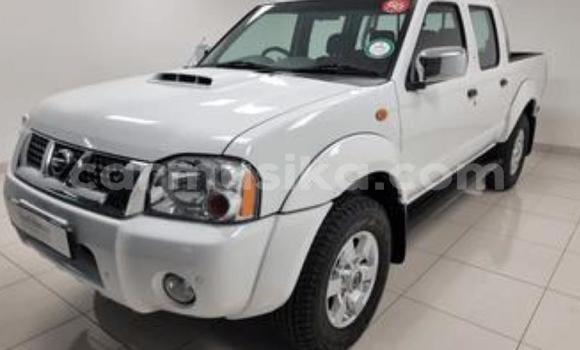 Nunua Ilio tumika Nissan Hardbody Nyeupe Gari ndani ya Beitbridge nchini Matabeleland Kusini Nunua Ilio tumika Nissan Hardbody Nyeupe Gari ndani ya Beitbridge nchini Matabeleland Kusini
