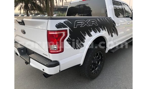 Buy Import Ford Club Wagon White Car in Import - Dubai in Harare Buy Import Ford Club Wagon White Car in Import - Dubai in Harare