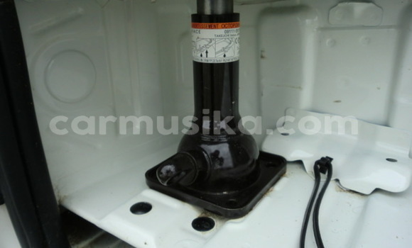 Acheter Occasion Voiture Toyota Hiace Blanc à Beitbridge, Matabeleland South Acheter Occasion Voiture Toyota Hiace Blanc à Beitbridge, Matabeleland South