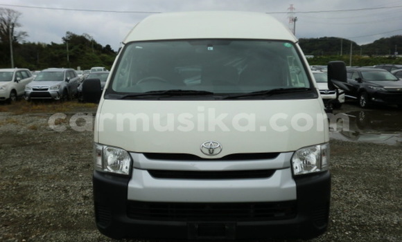 Acheter Occasion Voiture Toyota Hiace Blanc à Beitbridge, Matabeleland South Acheter Occasion Voiture Toyota Hiace Blanc à Beitbridge, Matabeleland South