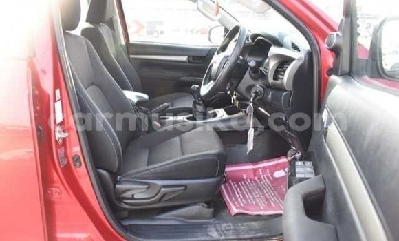 Acheter Occasion Voiture Toyota Hilux Rouge à Beitbridge, Matabeleland South Acheter Occasion Voiture Toyota Hilux Rouge à Beitbridge, Matabeleland South
