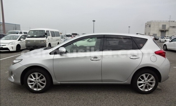Acheter Occasion Voiture Toyota Auris Gris à Beitbridge, Matabeleland South Acheter Occasion Voiture Toyota Auris Gris à Beitbridge, Matabeleland South