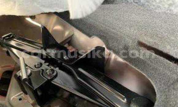 Buy Used Mazda Axela Red Car in Beitbridge in Matabeleland South Buy Used Mazda Axela Red Car in Beitbridge in Matabeleland South