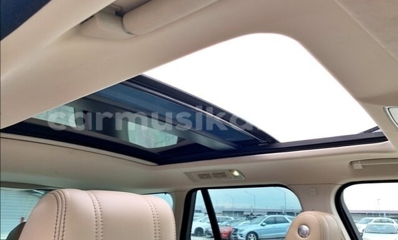 Acheter Occasion Voiture Land Rover Range Rover Noir à Beitbridge, Matabeleland South Acheter Occasion Voiture Land Rover Range Rover Noir à Beitbridge, Matabeleland South