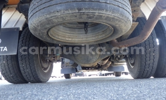 Tenga Tsaru Toyota Dyna Chena Rori in Beitbridge in Matabeleland South Tenga Tsaru Toyota Dyna Chena Rori in Beitbridge in Matabeleland South