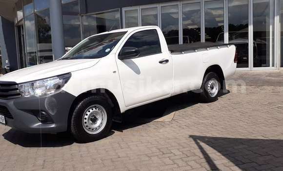 Acheter Occasion Voiture Toyota Hilux Blanc à Beitbridge, Matabeleland South Acheter Occasion Voiture Toyota Hilux Blanc à Beitbridge, Matabeleland South