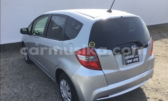 Buy Used Honda Fit Silver Car in Beitbridge in Matabeleland South Buy Used Honda Fit Silver Car in Beitbridge in Matabeleland South