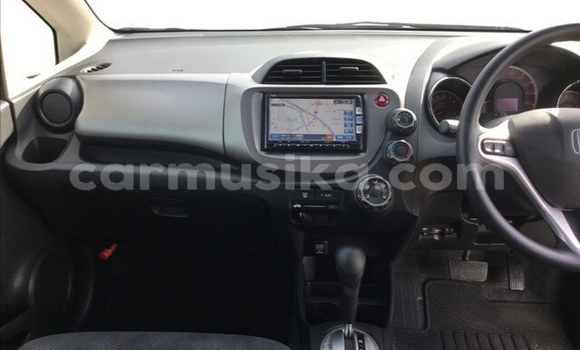 Buy Used Honda Fit Silver Car in Beitbridge in Matabeleland South Buy Used Honda Fit Silver Car in Beitbridge in Matabeleland South