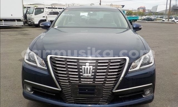 Tenga Tsaru Toyota Crown Zvimwe Mota in Beitbridge in Matabeleland South