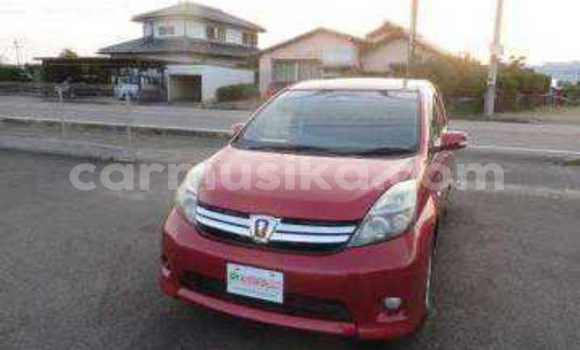 Buy Used Toyota ISis Red Car in Beitbridge in Matabeleland South