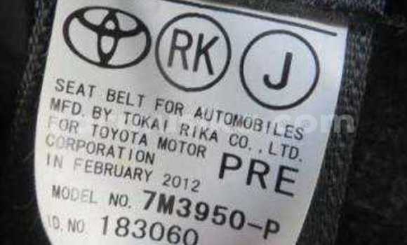 Acheter Occasion Voiture Toyota ISis Rouge à Beitbridge, Matabeleland South Acheter Occasion Voiture Toyota ISis Rouge à Beitbridge, Matabeleland South