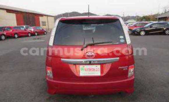 Acheter Occasion Voiture Toyota ISis Rouge à Beitbridge, Matabeleland South Acheter Occasion Voiture Toyota ISis Rouge à Beitbridge, Matabeleland South