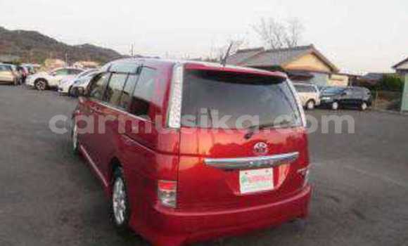 Acheter Occasion Voiture Toyota ISis Rouge à Beitbridge, Matabeleland South Acheter Occasion Voiture Toyota ISis Rouge à Beitbridge, Matabeleland South