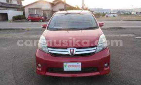 Acheter Occasion Voiture Toyota ISis Rouge à Beitbridge, Matabeleland South Acheter Occasion Voiture Toyota ISis Rouge à Beitbridge, Matabeleland South