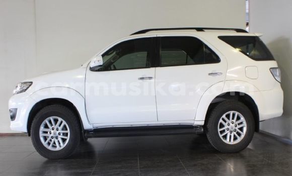Tenga Tsaru Toyota Fortuner Chena Mota in Beitbridge in Matabeleland South Tenga Tsaru Toyota Fortuner Chena Mota in Beitbridge in Matabeleland South