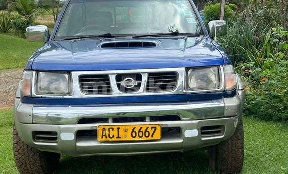 Acheter Occasion Voiture Nissan Navara Bleu à Harare, Harare