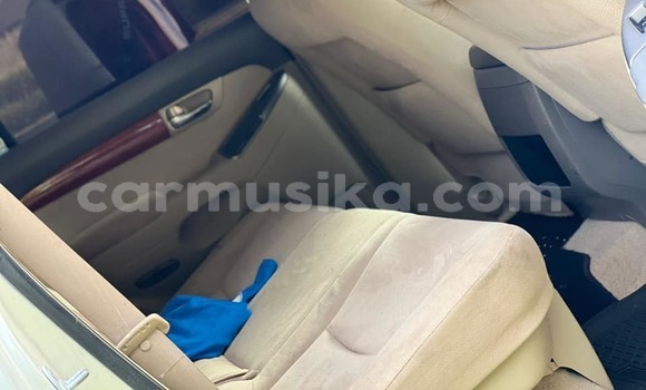 Buy Used Toyota Land Cruiser Prado White Car in Harare in Harare Buy Used Toyota Land Cruiser Prado White Car in Harare in Harare