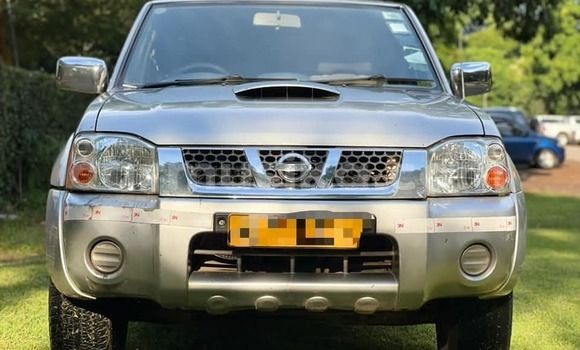 Buy Used Nissan Navara Silver Car in Harare in Harare Buy Used Nissan Navara Silver Car in Harare in Harare