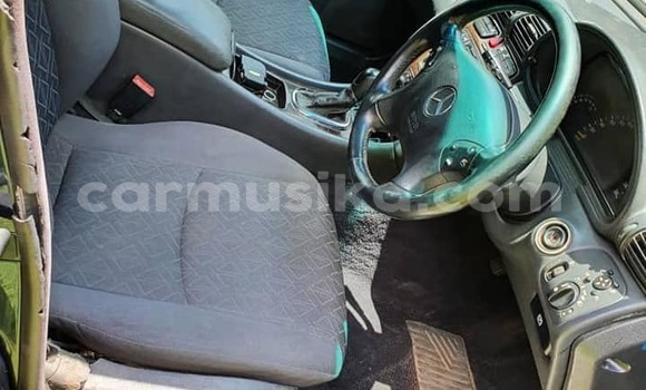 Buy Used Mercedes‒Benz C–Class Blue Car in Harare in Harare Buy Used Mercedes‒Benz C–Class Blue Car in Harare in Harare