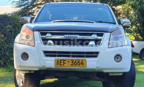 Buy Used Isuzu KB White Car in Harare in Harare Buy Used Isuzu KB White Car in Harare in Harare