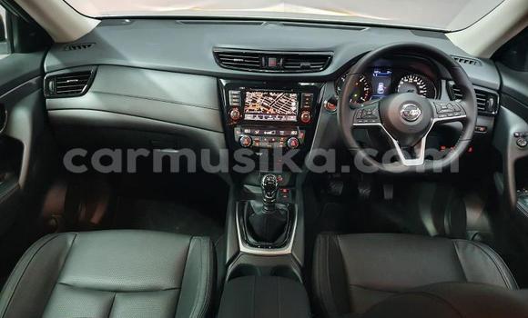 Nunua Ilio tumika Nissan X–Trail Fedha Gari ndani ya Beitbridge nchini Matabeleland Kusini Nunua Ilio tumika Nissan X–Trail Fedha Gari ndani ya Beitbridge nchini Matabeleland Kusini