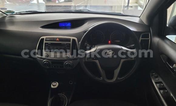 Nunua Ilio tumika Hyundai i20 Fedha Gari ndani ya Beitbridge nchini Matabeleland Kusini Nunua Ilio tumika Hyundai i20 Fedha Gari ndani ya Beitbridge nchini Matabeleland Kusini