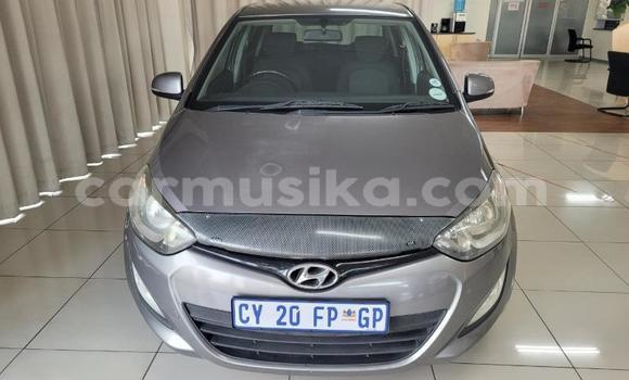 Nunua Ilio tumika Hyundai i20 Fedha Gari ndani ya Beitbridge nchini Matabeleland Kusini Nunua Ilio tumika Hyundai i20 Fedha Gari ndani ya Beitbridge nchini Matabeleland Kusini