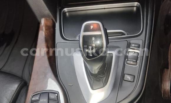 Tenga Tsaru BMW 3–Series Bhuruu Mota in Beitbridge in Matabeleland South Tenga Tsaru BMW 3–Series Bhuruu Mota in Beitbridge in Matabeleland South