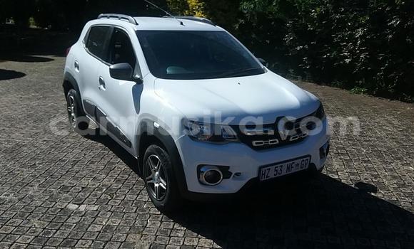 Tenga Tsaru Renault KWID Chena Mota in Beitbridge in Matabeleland South