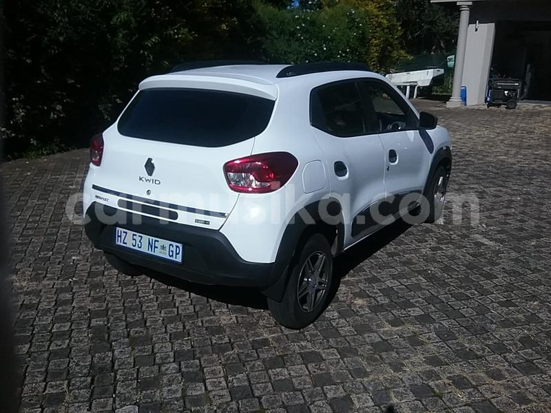 Big with watermark renault kwid matabeleland south beitbridge 29229