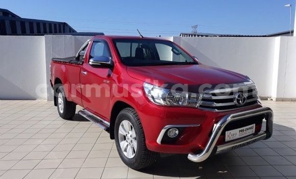 Buy Used Toyota Hilux Red Car in Beitbridge in Matabeleland South Buy Used Toyota Hilux Red Car in Beitbridge in Matabeleland South