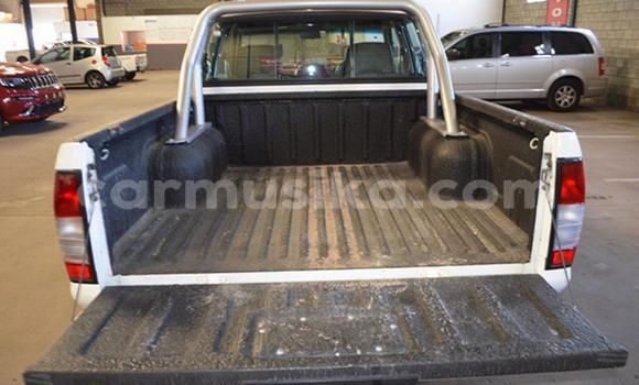 Tenga Tsaru Nissan NP 300 Chena Mota in Beitbridge in Matabeleland South Tenga Tsaru Nissan NP 300 Chena Mota in Beitbridge in Matabeleland South